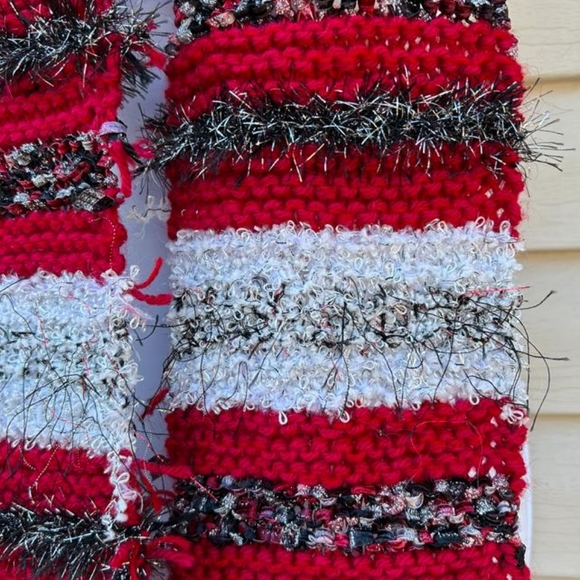 Handknit Scarf - Picture 3 of 4